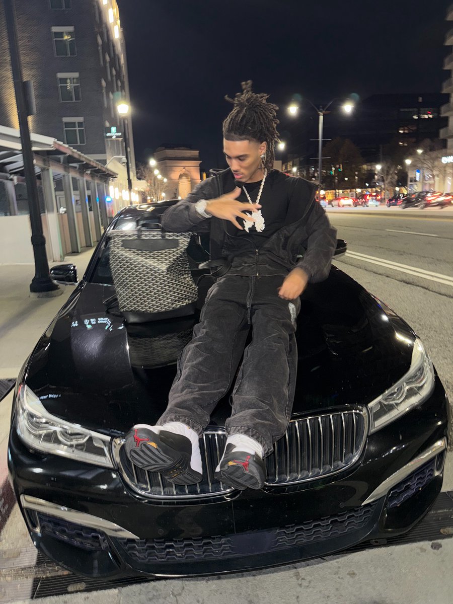 jamil⭐️ tweet media