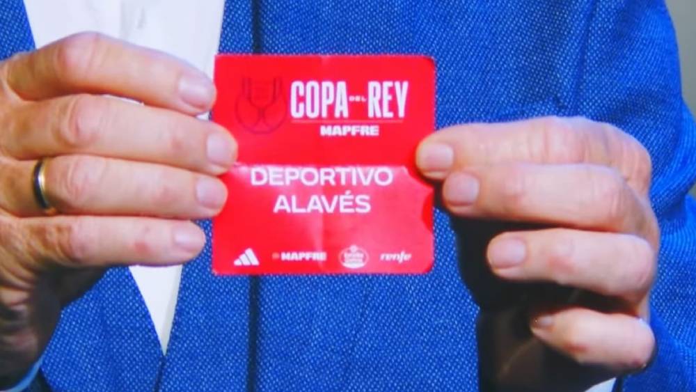 Mi madre: "Niño, hoy nos juntamos todos. No te vayas a poner a hablar de fútbol... Eh?".
Yo: "No, no, tranquila mami, hoy no es día de eso".

Yo a las 21:00h entrando en casa de mi abuela: