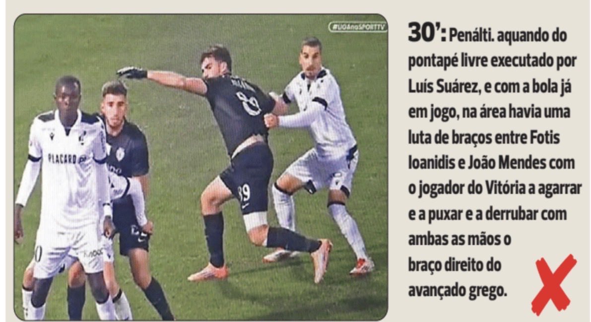 Mais um penalti por marcar para o Sporting

Só um árbitro e um VAR condicionados é que não marcam penalti neste puxão claro

Como é óbvio, a comunicação social não vai falar deste lance… há que manter a narrativa