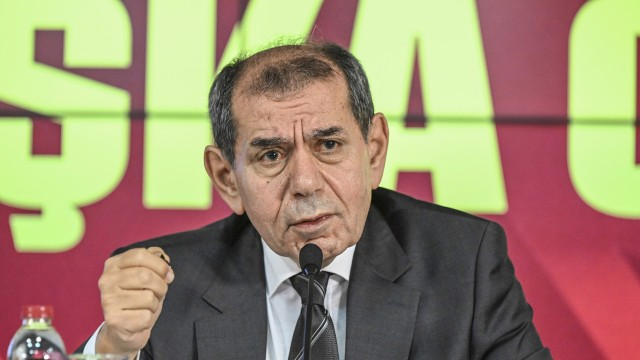 fenermarkajorg's tweet photo. Dursun Özbek'e yasa dışı bahis soruşturması açılmayacak mı? https://t.co/QviAWtJLJv