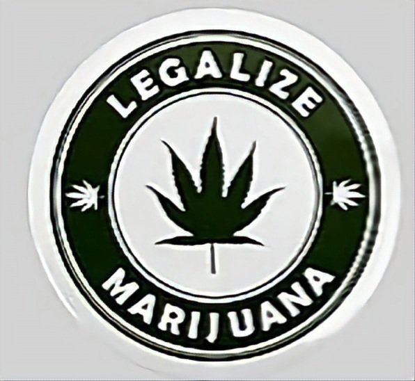 medicalgrower42's tweet photo. All I really want for Christmas is full legalization in the USA. 🎅 🎄 https://t.co/ZvwDZW8KHP