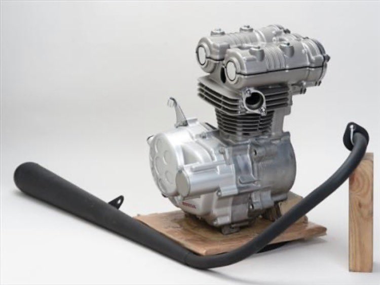 #クリスマスプレゼントに欲しいパーツ四選 実はもうそこまで必要に駆られてるブツって無いんですけど、敢えて言うならやはりドリのワンポートヘッドとか乾クラは一個くらい欲しいかも…あと適度サイズの2LSドラムね!森脇猿なら排気量upは興味無いけど5速化はしたいかな。 