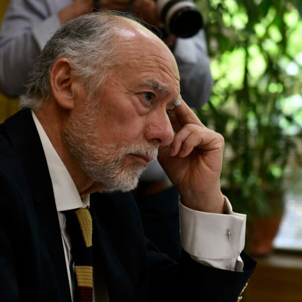 Senador Iván Flores: “El nuevo gobierno entra con el Senado empatado y eso obliga a conversar” adprensa.cl/congreso/senad… youtu.be/ABgOi1SreCQemp…