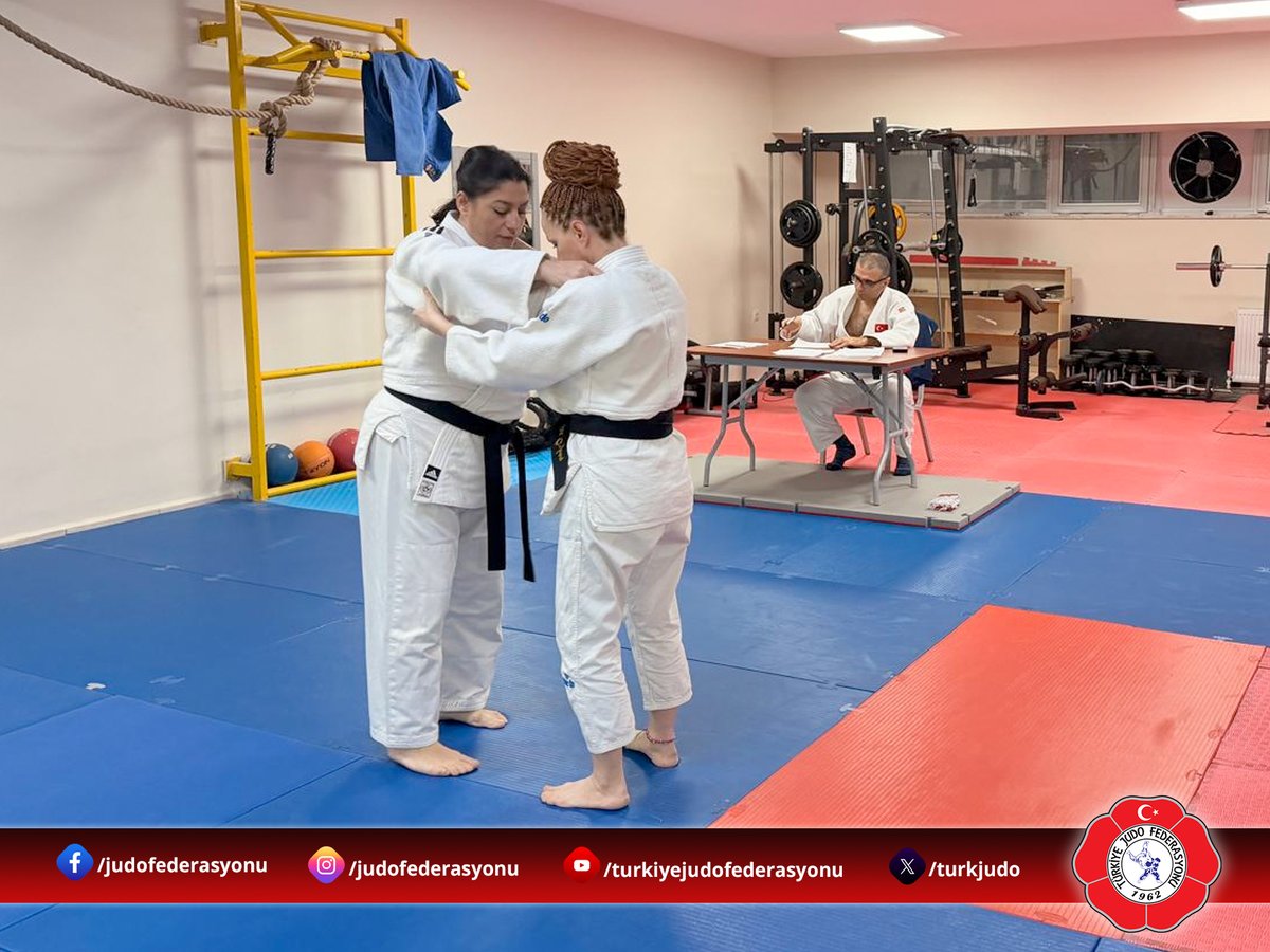 turkjudo's tweet photo. Federasyonumuzun 2025 yılı faaliyet programında yer alan 4. Kademe Başantrenör ve 5. Kademe Teknik Direktör Uygulama Eğitim Kursları, 16–23 Aralık 2025 tarihleri arasında Burdur’da tamamlandı.
    4.    Kademe Başantrenör Uygulama Eğitimi, Eğitim Kurulu Üyeleri Gökhan Çelik ve Osman Gökcül’ün gözetiminde, 4 kursiyerin katılımıyla gerçekleştirildi.
    5.    Kademe Teknik Direktör Uygulama Eğitimi ise Eğitim Kurulu Başkanı Mehmet Yılmaz ile Eğitim Kurulu Üyesi Abdülkadir Coşkun’un gözetiminde, 6 kursiyerin katılımıyla tamamlandı.

#TürkiyeJudoFederasyonu