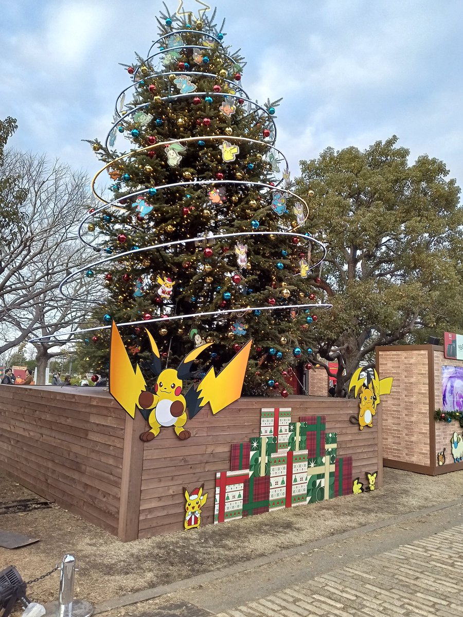 asyncms's tweet image. 赤レンガ倉庫のクリスマスマーケットに行ってきました
帰宅後速攻で仕事に行くのは以前と違う感じw