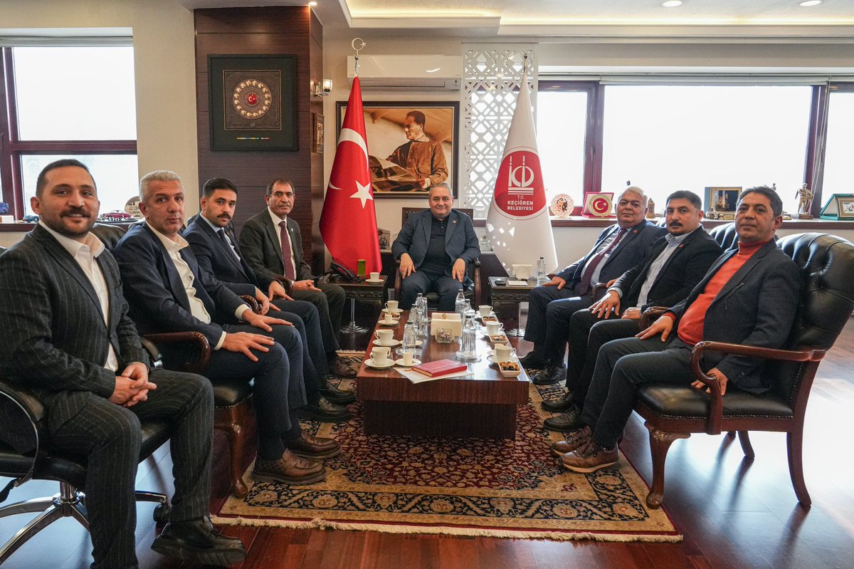 CHP Sivas İl Başkanı, kıymetli hemşehrim Sn. <a href="/ylmaz_yc/">Yılmaz Coşkun</a>'u belediyemizde ağırladık. 

Memleketim Sivas'ımız için sürdürdüğü çalışmalarda kendisine başarılar diliyor, ziyaretleri sebebiyle teşekkür ediyorum.