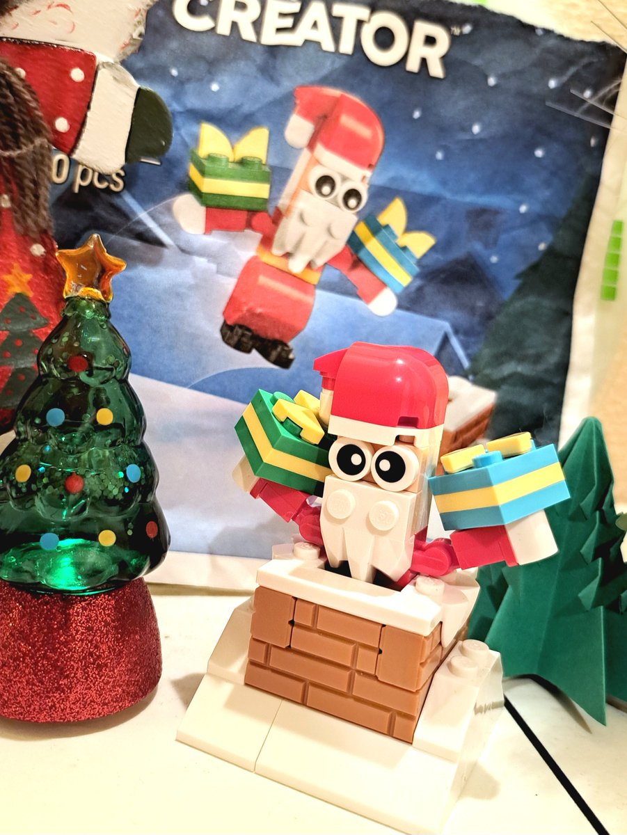 30692 プレゼントを届けるサンタ 最初見た時どこにプレゼント乗せとん