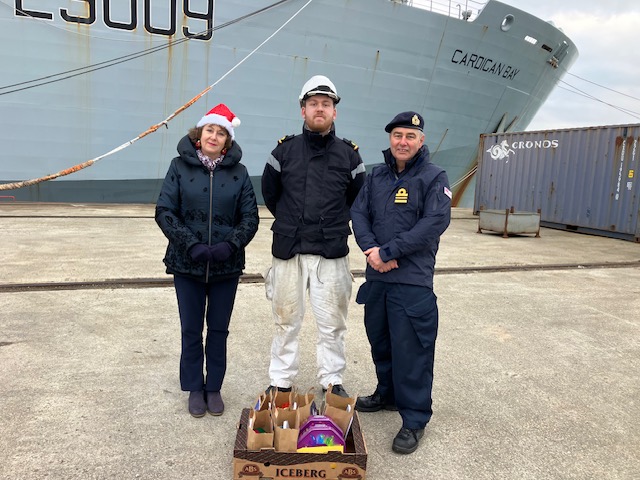 Royal Navy tweet media