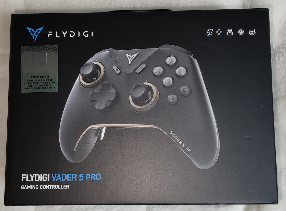 베이더 5 프로 컨트롤러 도착! - 지난달에 G7 프로 직구 했는데 1개월 지나도 안와서 취소하고 베이더 5 프로 주문했습니다.  결과적으로 마음에 드는군요 - 베이더 5 프로 선택한 가장 큰 이유는 오른쪽 6버튼.
