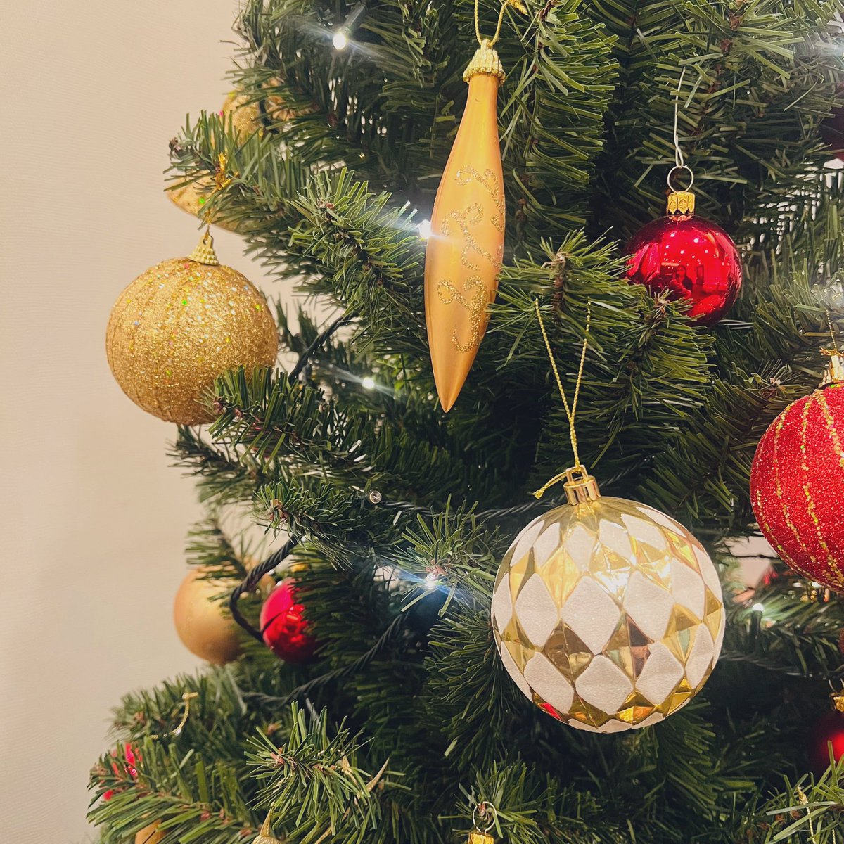 OneUP_English's tweet image. 明日はクリスマスですね🎄.*
スクールもすっかりクリスマス仕様です₍ · ̫·₎🕯🌟

今日もお疲れ様でした👍🏻⟡.·