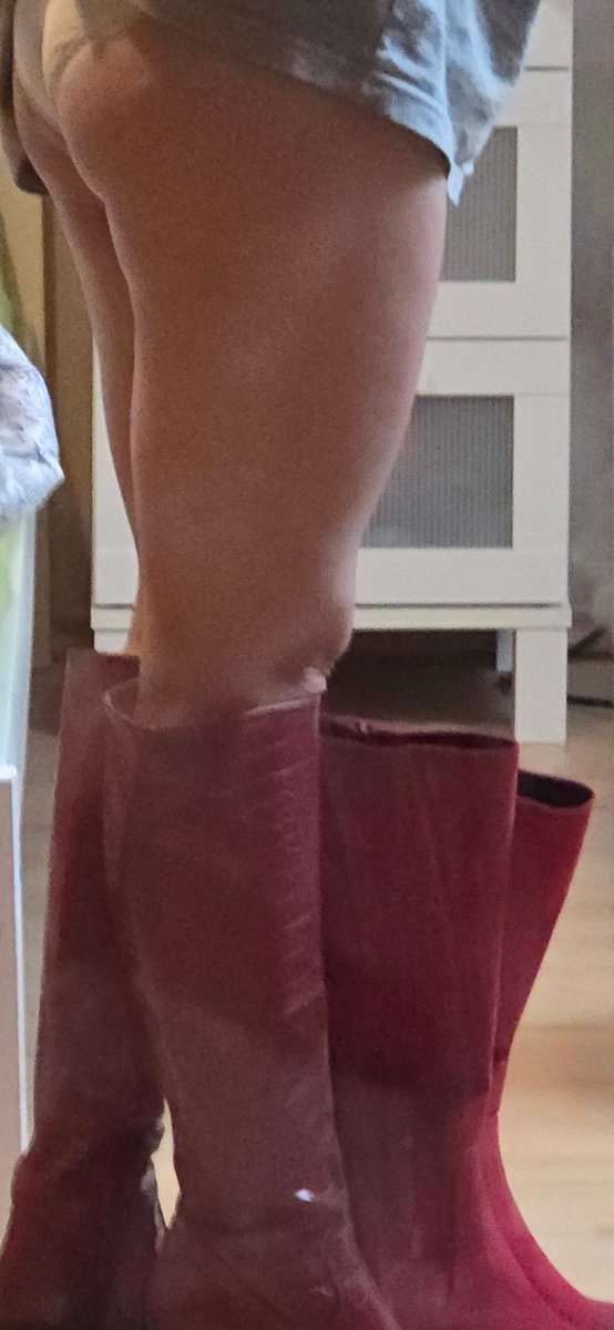 Μόνικα Μοναχή Ολομόναχη® parody tweet media