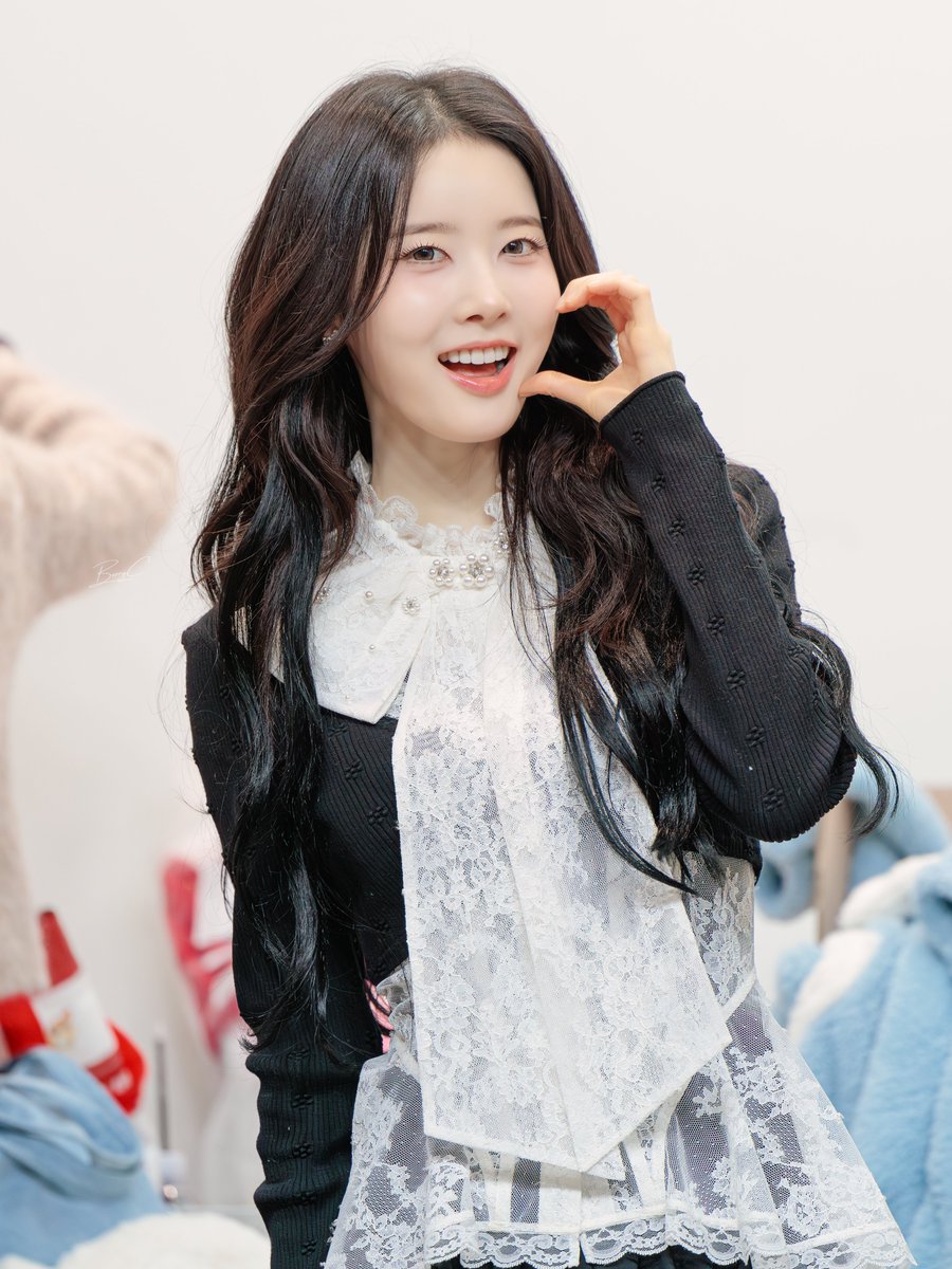 𝓑𝓮𝓻𝓻𝔂𝓒 tweet media