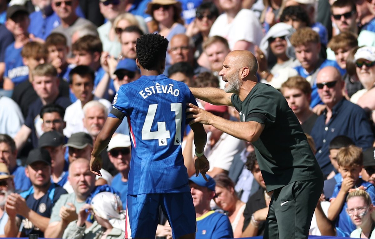 TheBlueDodger's tweet image. 🚨🇧🇷 Enzo Maresca asked, 'Can Estevao become one of the best in the world?'

"I think he's already one of the best young players in the world, but he needs to continue to improve; he needs to work hard. But for sure if he does that, he can be one of the top players in the…