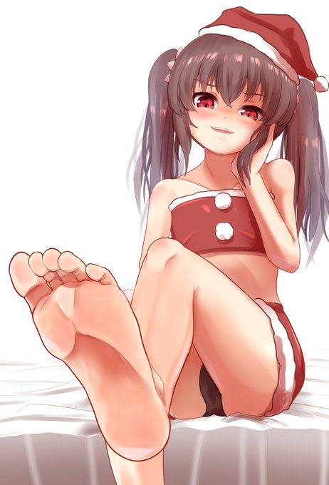 世間ではメリークリスマスらしいですね🦵 