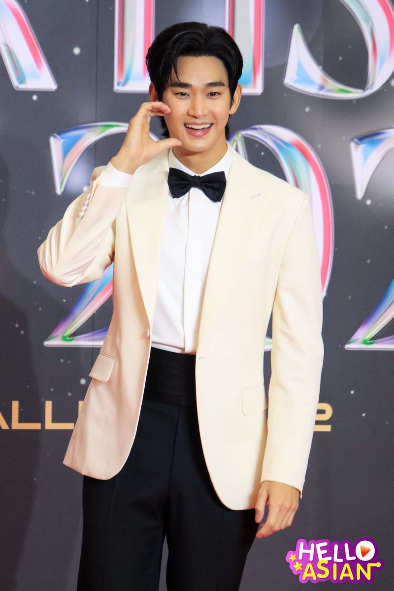 allen_r215's tweet image. Dear KSH,This CHRISTmas,we are sending U our warmest thoughts &amp;amp; sincere support.May this season bring you peace,strength &amp;amp; com4t.Please remember that many people cont. to believe in U &amp;amp; wish U healing,calm &amp;amp; brighter days ahead.Wishing U a meaningful X'MAS &amp;amp; hope 4 a better 2026!