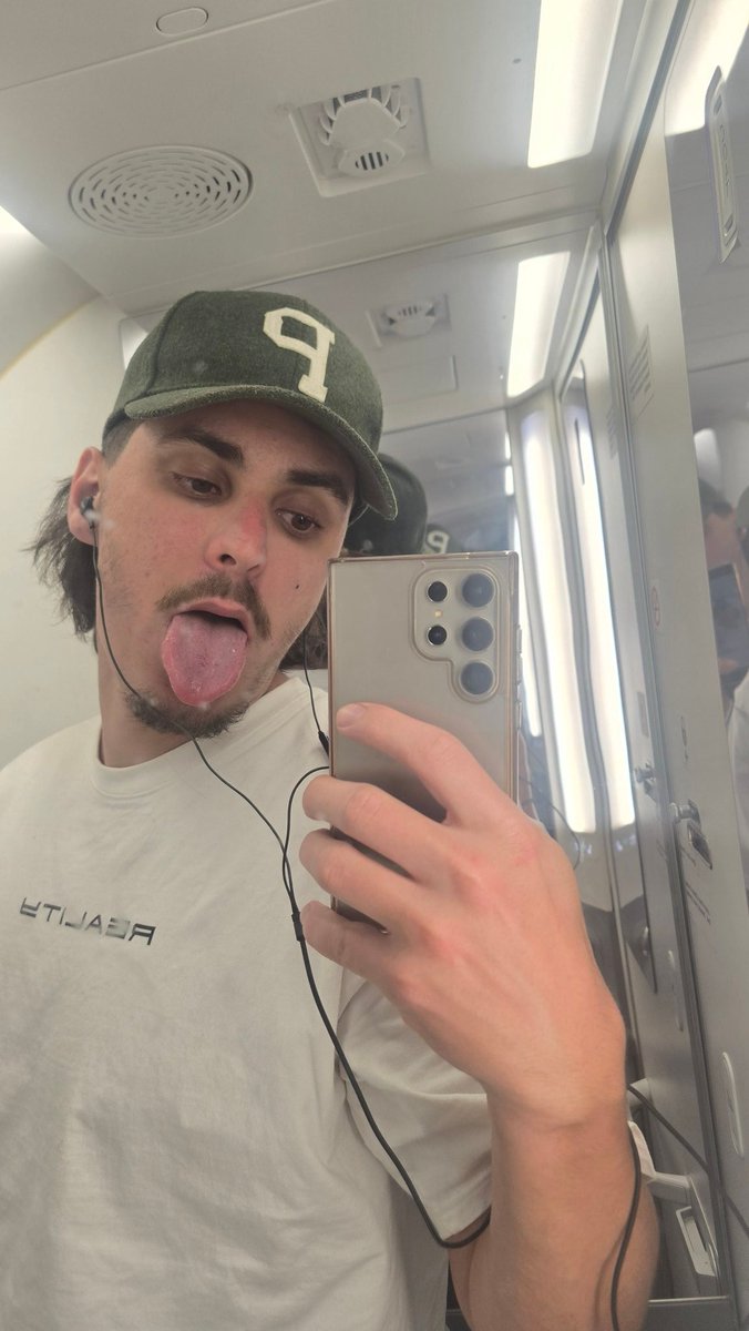 Insta got banned 🥲 Follow my new one!! ⬇️

instagram.com/creamyltalian?…