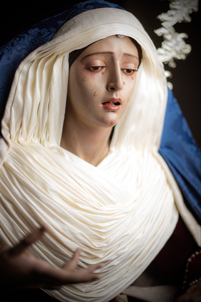 𝐋𝐀 𝐄𝐒𝐏𝐄𝐑𝐀𝐍𝐙𝐀 𝐃𝐄 𝐌𝐈𝐑𝐀𝐅𝐋𝐎𝐑𝐄𝐒 𝐀𝐓𝐀𝐕𝐈𝐀𝐃𝐀 𝐏𝐀𝐑𝐀 𝐋𝐀 𝐍𝐀𝐕𝐈𝐃𝐀𝐃

En la mañana de hoy en la Capilla del Asilo de los Ángeles amanece Ntra. Sra. de la Esperanza y Refugio de los Ancianos ataviada de hebrea.

#CofradíasMLG