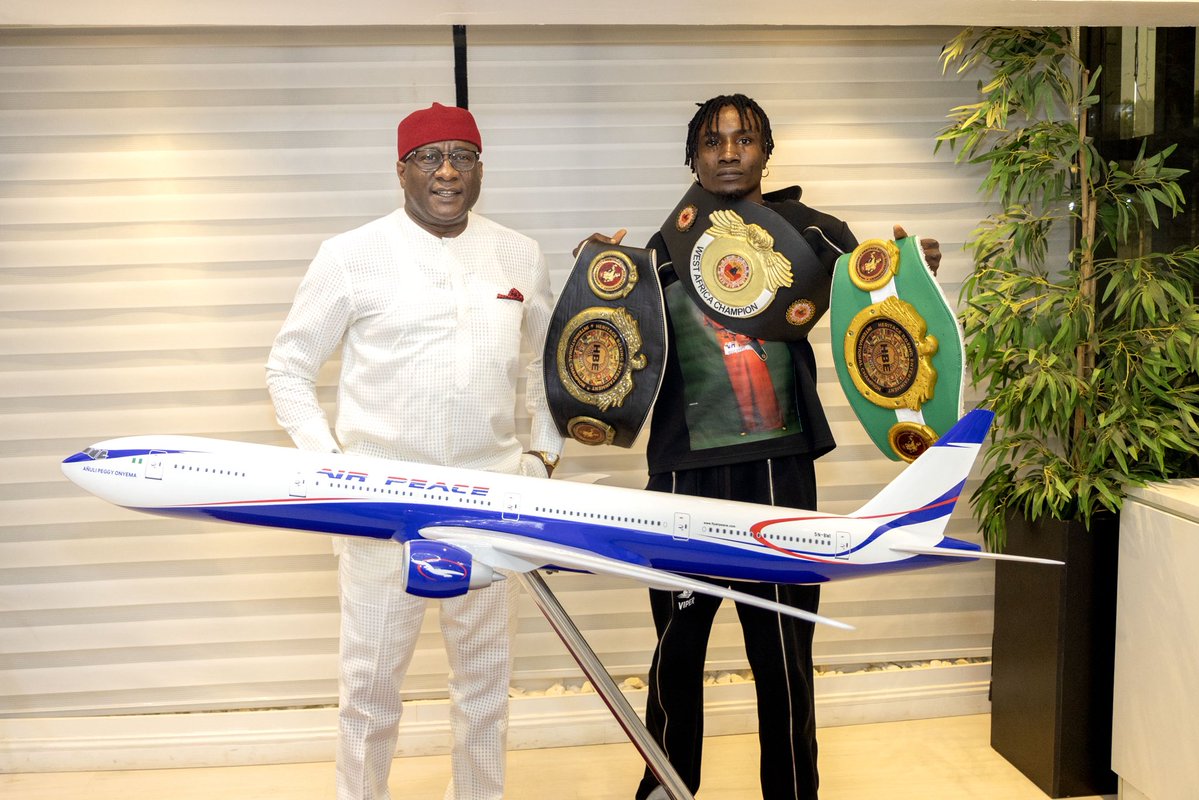 flyairpeace's tweet image. Yesterday, our Chairman and CEO, Dr Allen Ifechukwu Onyema, received a courtesy visit from Nigerian boxing sensation and newly crowned WABU welterweight champion, Elisha “Viper” Obizulike.

In recognition of his remarkable achievement and as part of Air Peace’s continued…