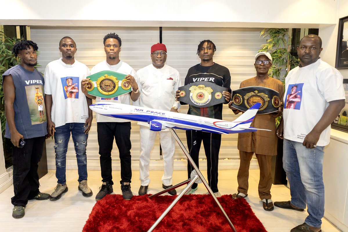 flyairpeace's tweet image. Yesterday, our Chairman and CEO, Dr Allen Ifechukwu Onyema, received a courtesy visit from Nigerian boxing sensation and newly crowned WABU welterweight champion, Elisha “Viper” Obizulike.

In recognition of his remarkable achievement and as part of Air Peace’s continued…