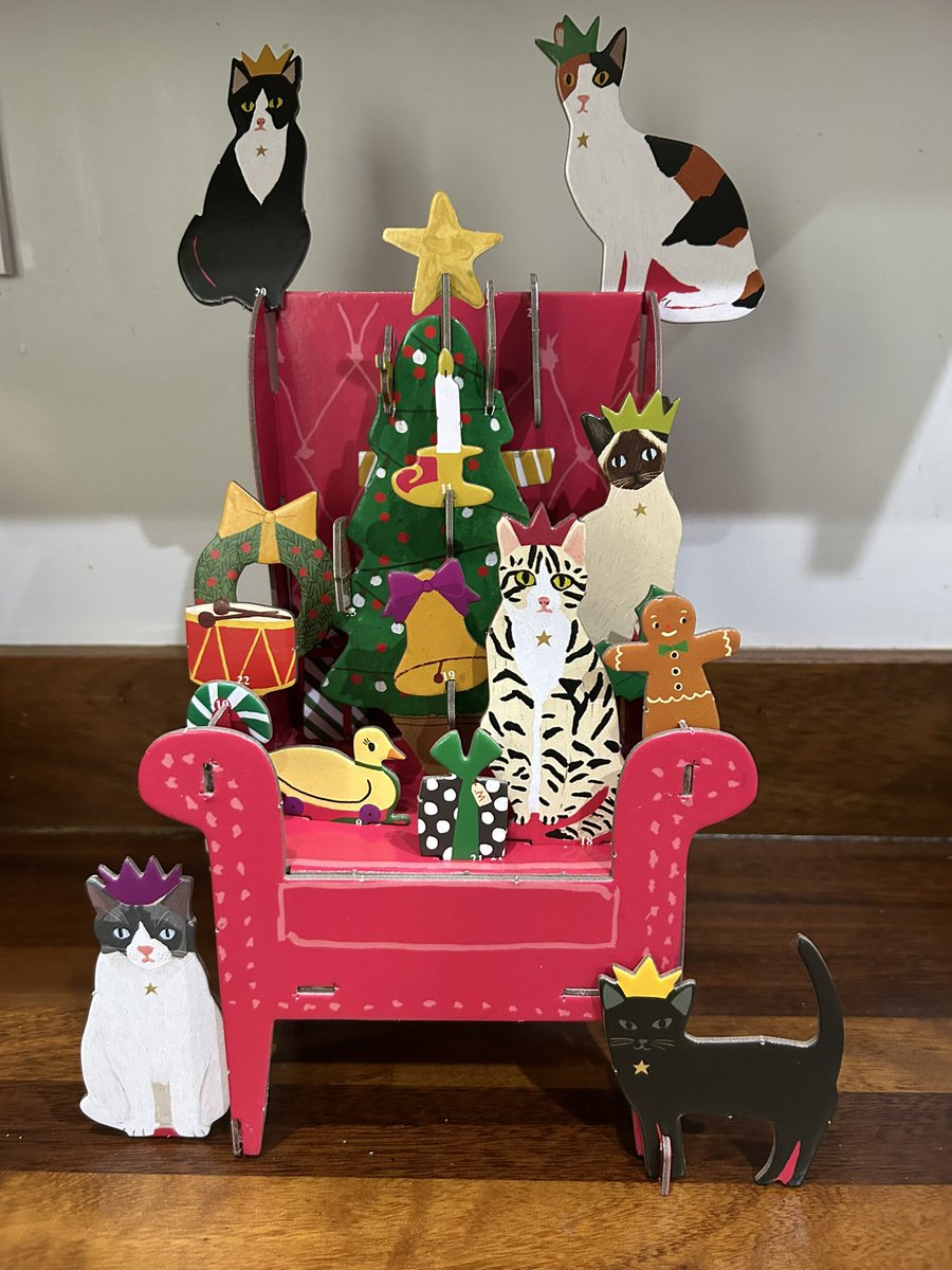 Flossie ❤️ Kringle tweet media