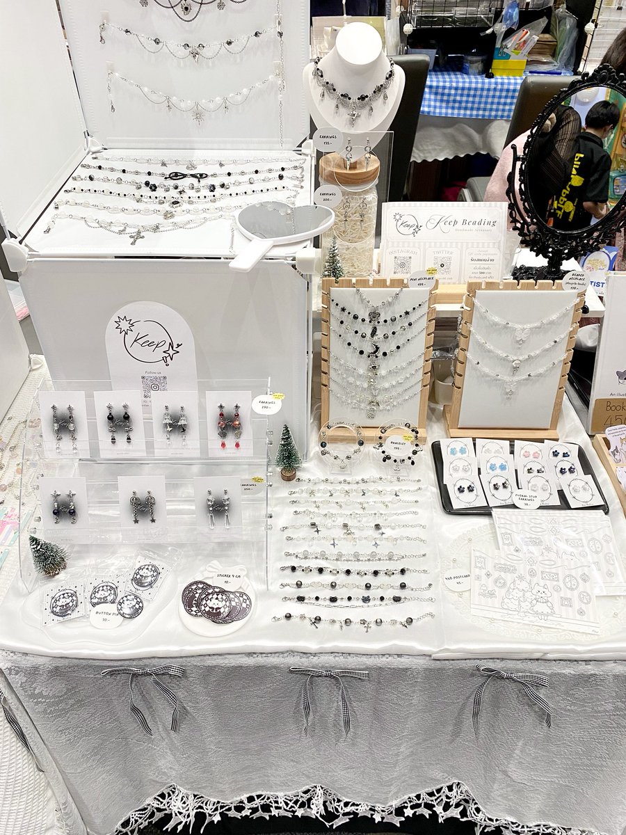 keepcold_club's tweet photo. จบไปแล้วสำหรับ #ifexpowinter25 🎄🌨️
กลับจากงานก็ชัตดาวน์ร่างกายไปเลย แต่นานๆทีก็สนุกดี
ดีใจที่ได้เจอทุกคน ทั้งลูกค้าเก่าและใหม่นะคะ ขอบคุณที่แวะมาเลือกมาชมสินค้า และพูดคุยกันที่บูธน้า สินค้าอาจจะมีให้เลือกไม่เยอะ หรือผิดพลาดอะไรไป ขออภัยด้วยนะคะ เจอกันอีกทีเมื่อมีโอกาสดีๆค่ะ🍀✨ https://t.co/T4y0r9x158