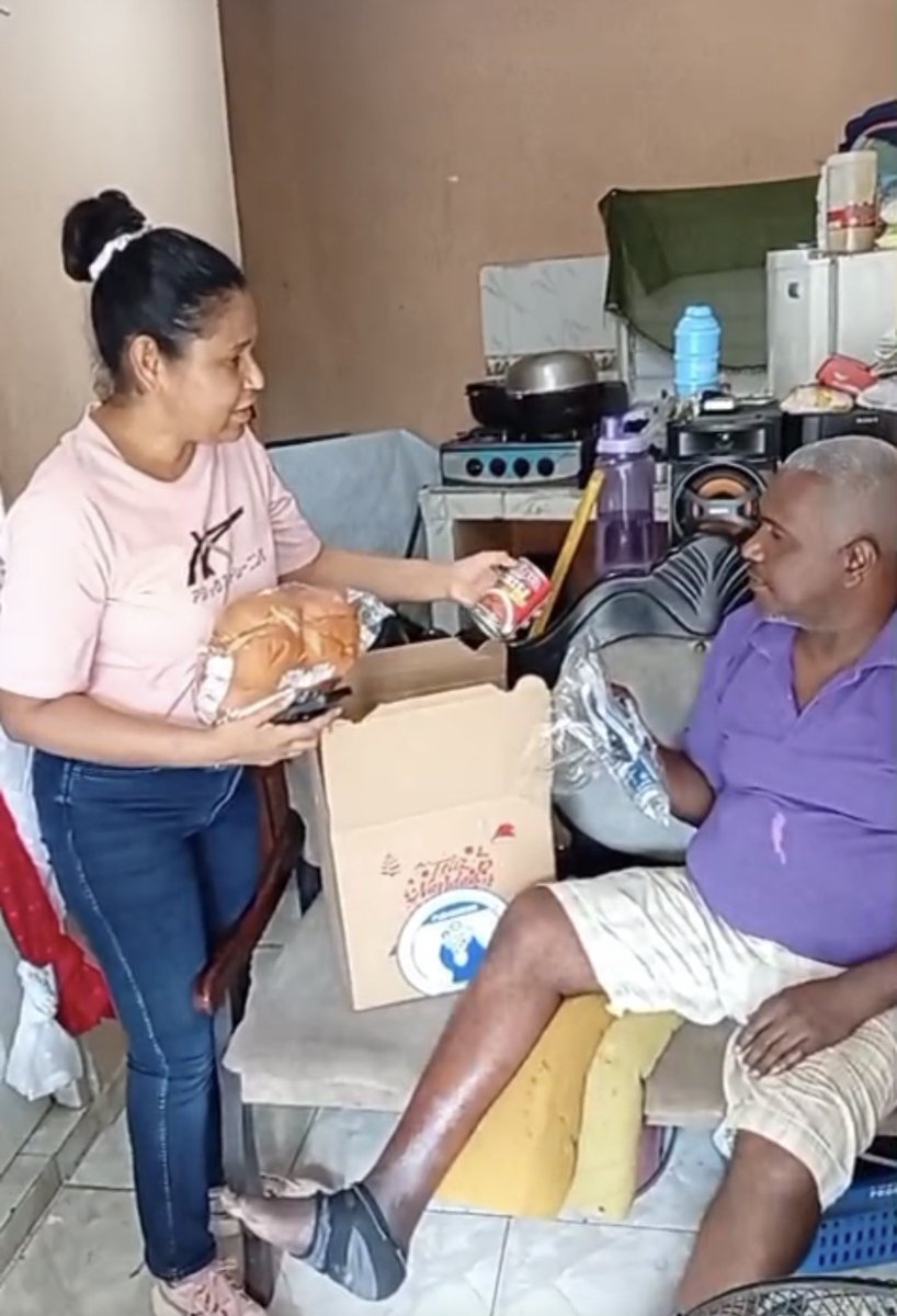fudomems's tweet photo. Nuestro mejor deseo es recibir más donaciones de alimentos durante todo el año. Qué no sea solo en época navideña para visitar a los ancianos que están en sus casitas sin esperanza 🙏 https://t.co/L2aK7F6r37