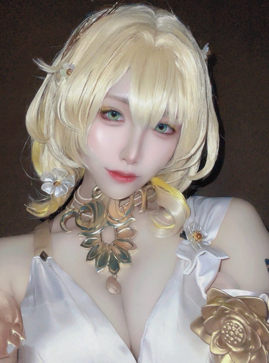 cos_Chame's tweet image. cos. アグライア
反転