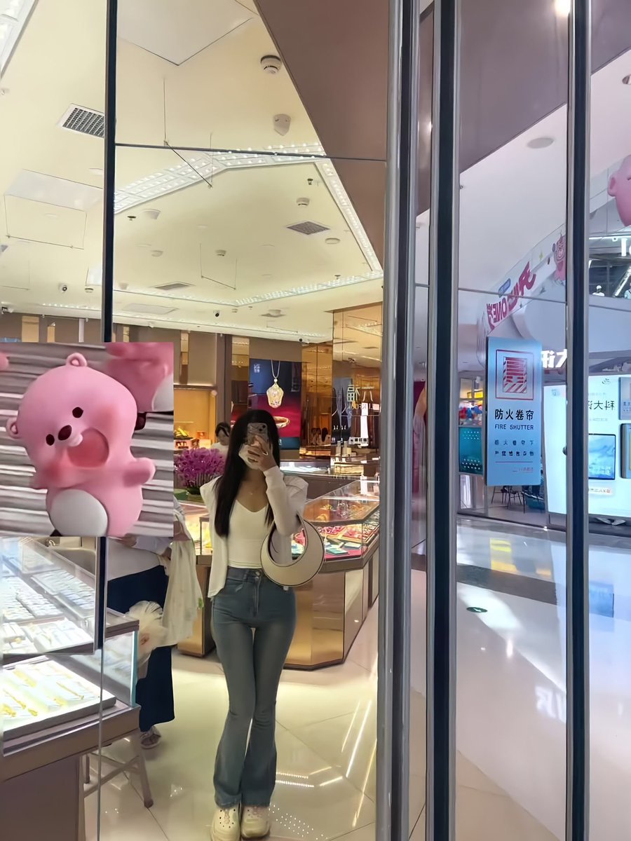 小姐姐近期准备去威海旅游，蹲个本地搭子，最好知道那家特色好吃，可以请吃饭。