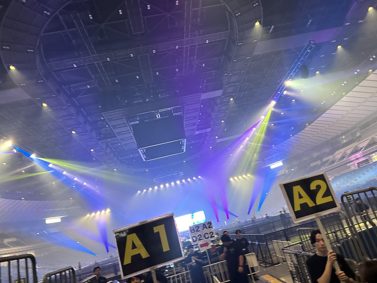 UVERちゃん5体呼ぶゆーチャラ🐲UVER 12/20.21（両日A1） 4/4💿1/18 DJ