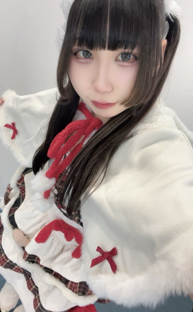 nna_lvmr's tweet photo. ログイン🌟

クリスマスイベントです！
みえたいけどサンタ帽かぶってますよん🎅

来てくれたご主人様にはななサンタからミニミニプレゼントあげる〜🎁⋆*

@denkano https://t.co/NvX0oZrxL0