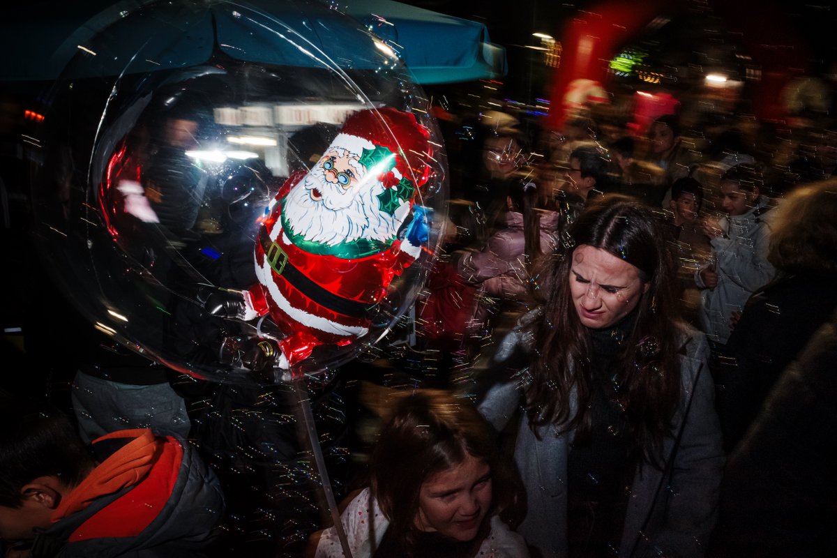Have a fun and messy Christmas!

Ricoh GR III
Snapped in Athens, Attiki, Greece

More about Street Photography at streethunters.net

#StreetPhotography #streethunters #Athens #Attiki #Greece #shootGR #shootGR_Athens #RicohGR #RicohGRIII #Ricoh #flash #FlashPhotography