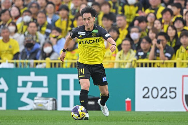 M*.様 小屋松知哉　ユニフォーム　Mサイズ　柏レイソル　21-22年 柏レイソル／Hitachi - 😆✨ No.14 #小屋松知哉 Tomoya KOYAMATSU