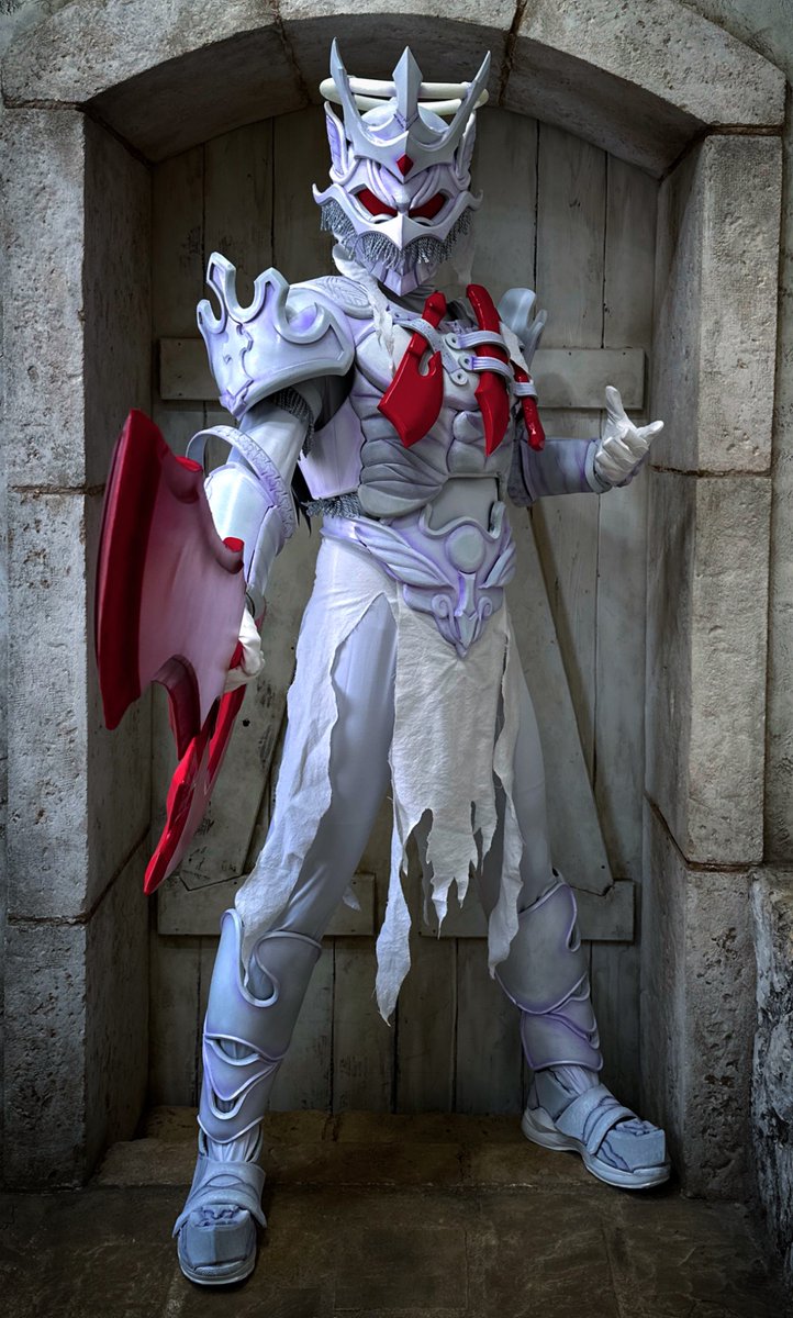 RANPER_official's tweet image. 選ばれし協力者の手により、今宵儀式は完遂された。白きヴェールを切り裂き聖夜に舞い降りる。

 SHADE
 —— その名は終わりか始まりか。

聖戦の火蓋は切られた。
瞳に映るのは天使か悪魔か。
深淵より感謝を込めて。

#SHADE
#RANPER