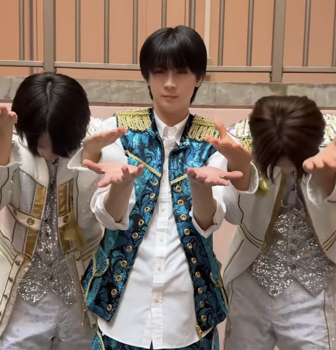 さっそく希望の丘やってんの wwwwww