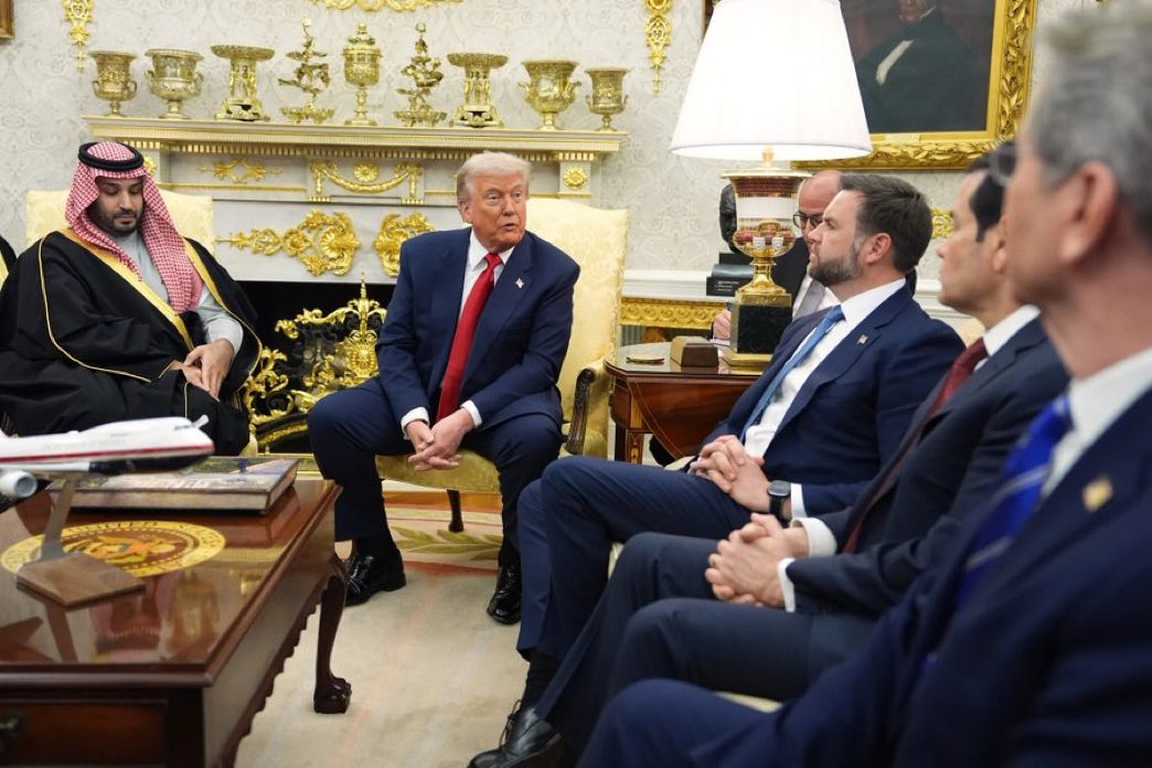 Αntonio Nogueira Leite tweet media