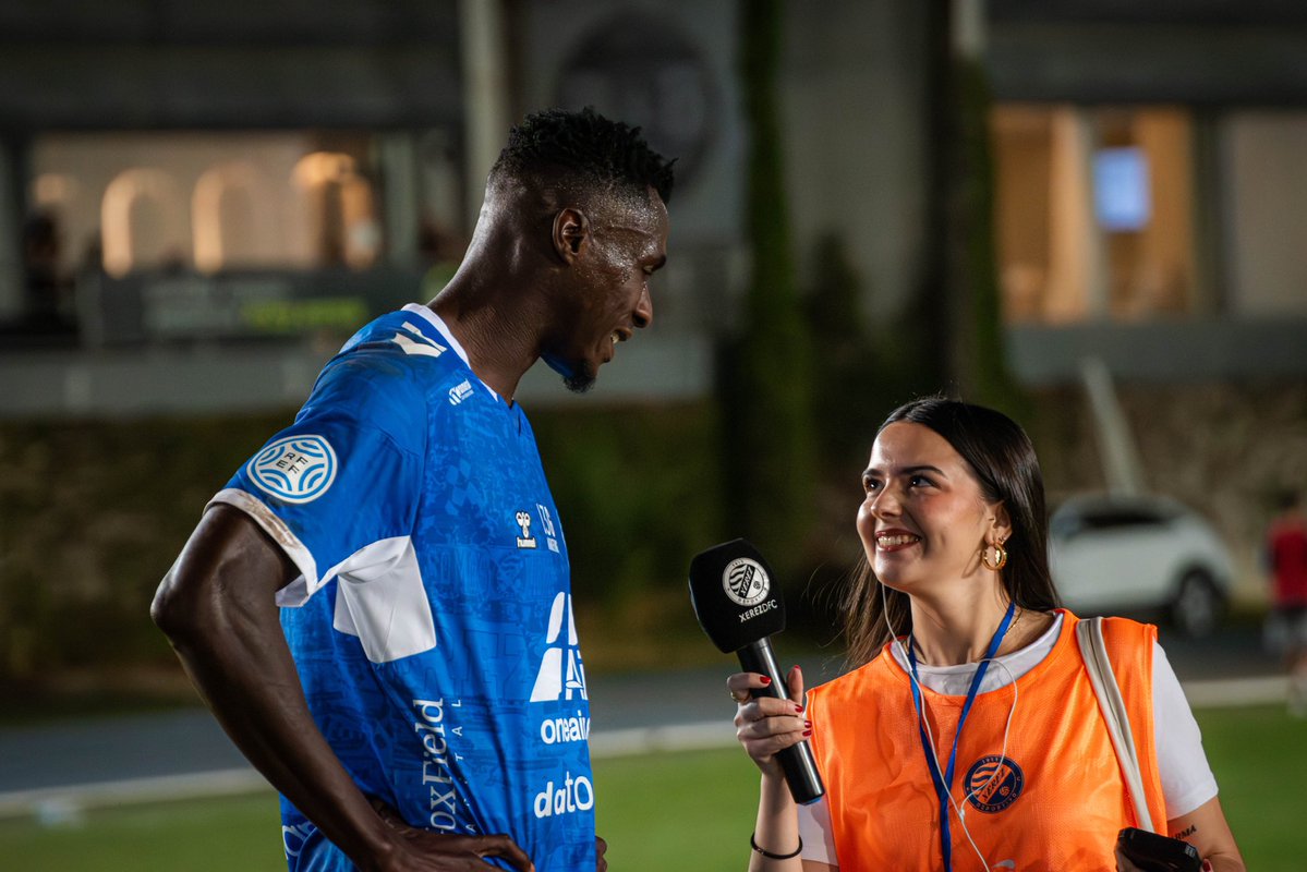 luciaguilarsan's tweet image. Por un 2026 repleto de alegrías en azul y blanco 💙🤍

¡FORZA @XerezDFC!