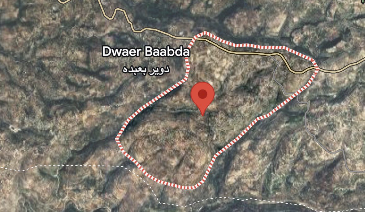 SyrDemObs's tweet image. 🔴ريف جبلة: اقتحم رتل من ميليشيات الأمن العام الإرهابية قريتي بعبدة ودوير بعبدة في ريف جبلة منذ صباح اليوم، بحجة اعتقال أحد الأشخاص. وقاموا بإطلاق النار بشكل عشوائي، وإطلاق قذائف آر بي جي نحو الأحراش، إضافة إلى رمي القنابل بين المنازل، وذلك على الرغم من وجود المدنيين، وتزامن هذا…