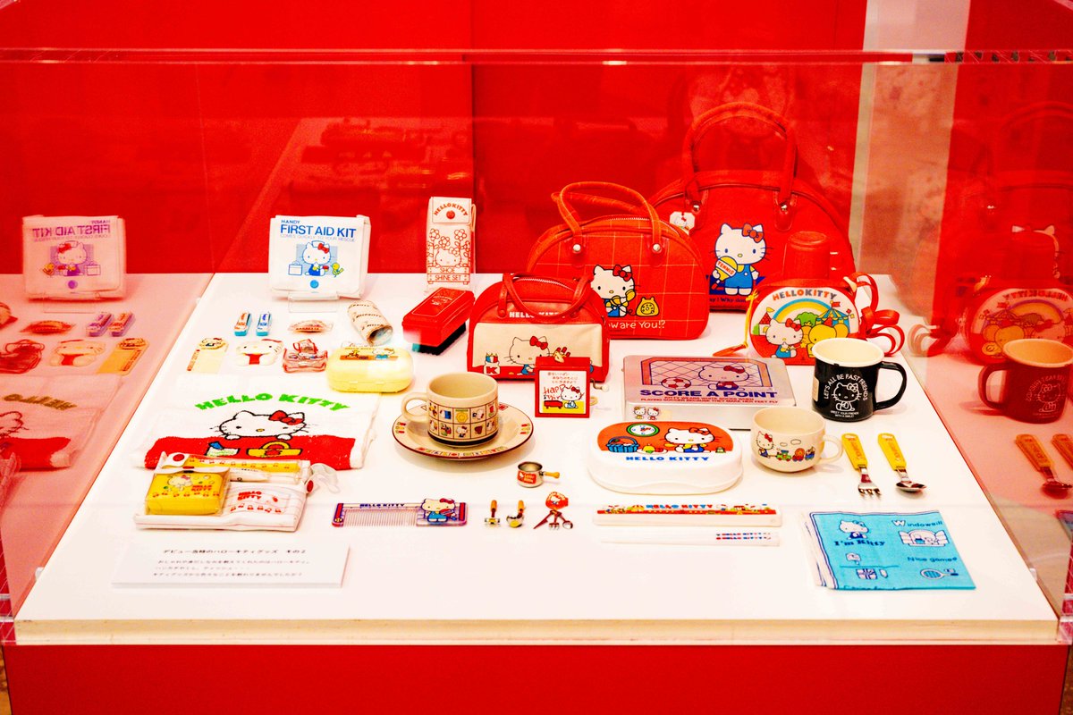 ハローキティ展 即購入⭕ ハローキティ展 即購入⭕ グッズ付きチケット】Hello Kitty 展 -わたし