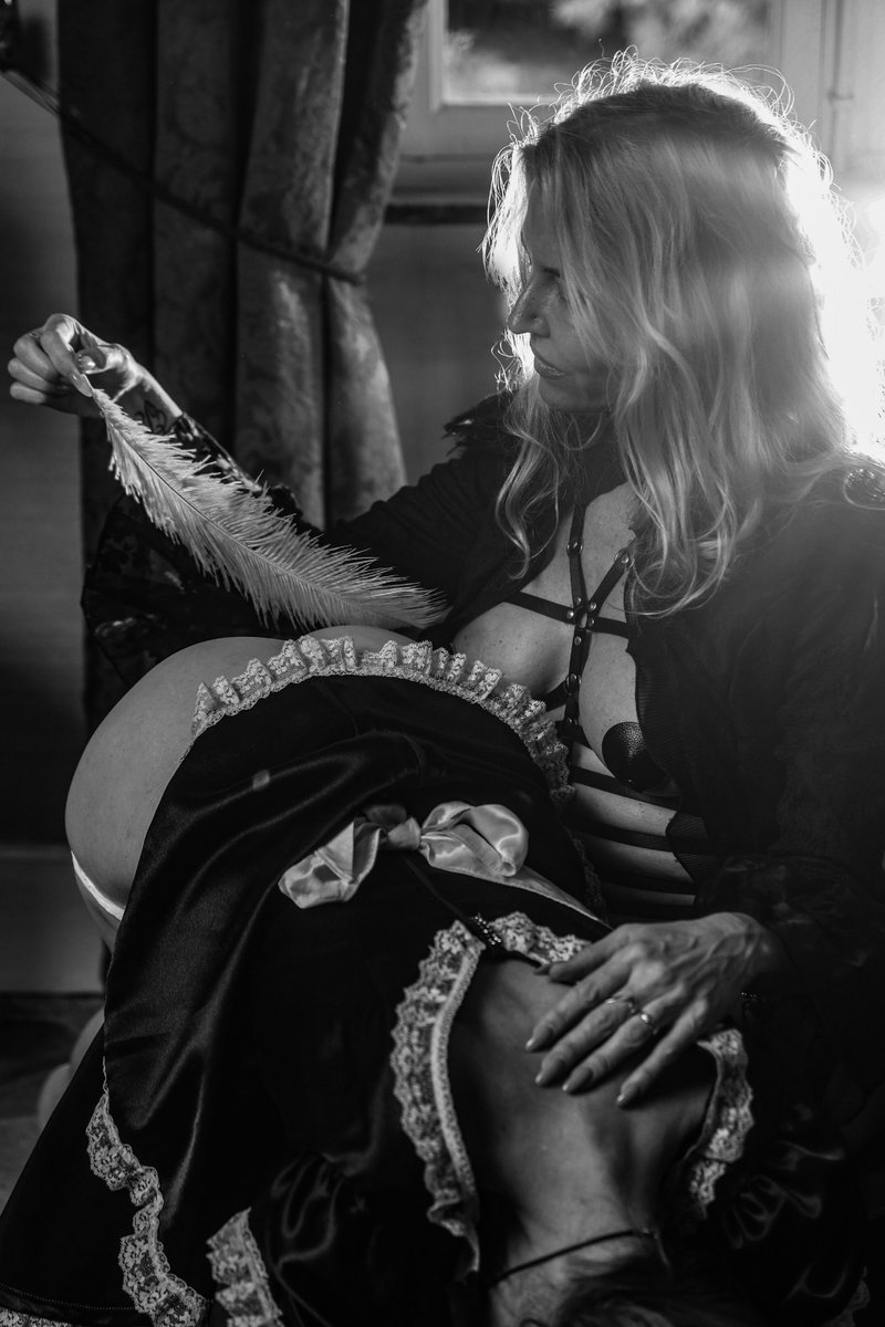 Maitresse Marquise de Cassin (Maitresse Marquise) tweet media