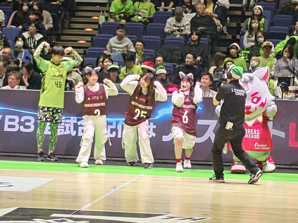 マッチョ祭り💪がカオス（笑） 試合は順調に殴ってる この調子で殴り