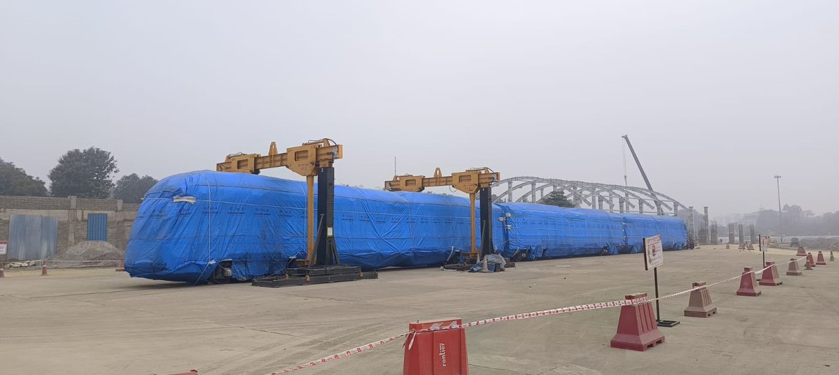 RailAnalysis's tweet photo. #KanpurMetro #Corridor2 gains momentum as Second #Metro Train arrives at #CSADepot
Read more: https://t.co/hDtL73igvv
#UPMRC #UPMetro #MakeInIndia #Metro #MetroTrainset #RollingStock #UrbanTransit #SustainableDevelopment #RailAnalysis https://t.co/AXhKk4s7y3