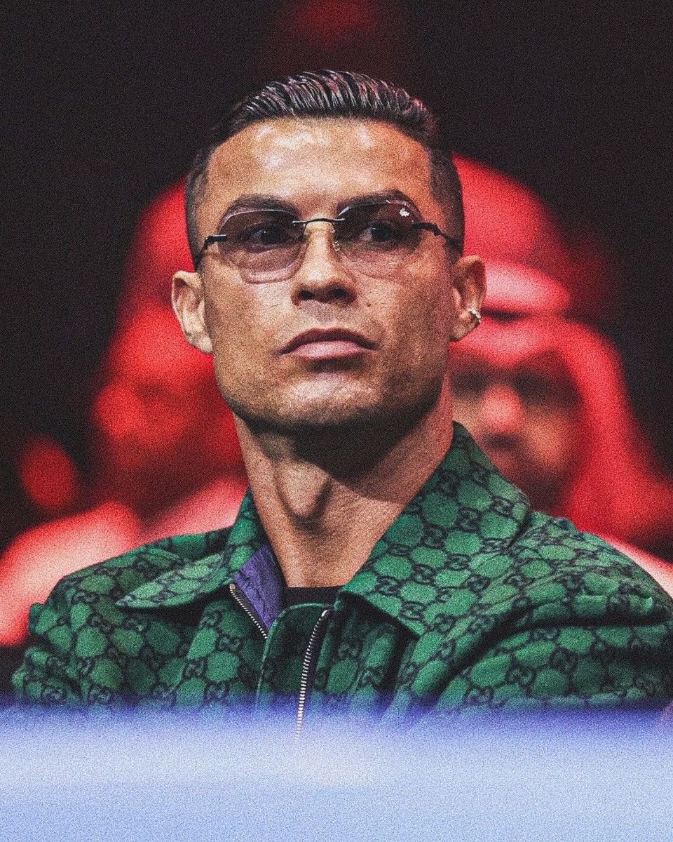 🚨 𝗟𝗘𝗦 𝗔𝗩𝗔𝗡𝗧𝗔𝗚𝗘𝗦 𝗫𝗫𝗟 𝗣𝗥𝗘̂𝗧𝗘́𝗦 𝗔̀ 𝗖𝗥𝗜𝗦𝗧𝗜𝗔𝗡𝗢 𝗥𝗢𝗡𝗔𝗟𝗗𝗢 𝗘𝗡 𝗔𝗥𝗔𝗕𝗜𝗘 𝗦𝗔𝗢𝗨𝗗𝗜𝗧𝗘 🇸🇦🤯

➔ 𝟲𝟱𝟴 𝗠$ de salaire (exonéré d’impôt)
➔ Jet privé à disposition + 𝟱,𝟱 𝗠$ d’allocation
➔ Résidence de luxe : 𝟭𝟰 𝗠$
➔ Staff dédié à plein