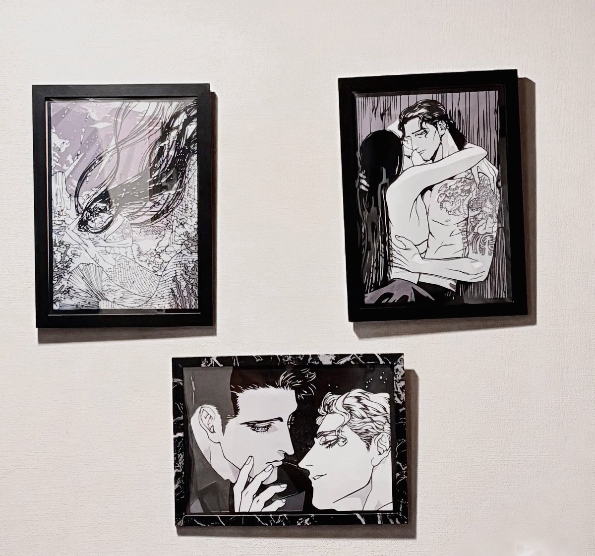 お礼を申し上げるのが大変遅くなってしまいましたが、スケゴリ様(<a href="/ScpGot/">スケゴリ</a> )から人魚心中の素晴らしい切り絵を送っていただきました…！！いただいてしまっていいのかと迷うくらい凄まじく緻密な作品です…！！家が美術館になりました…！！！
いつも本当にありがとうございます…！！！