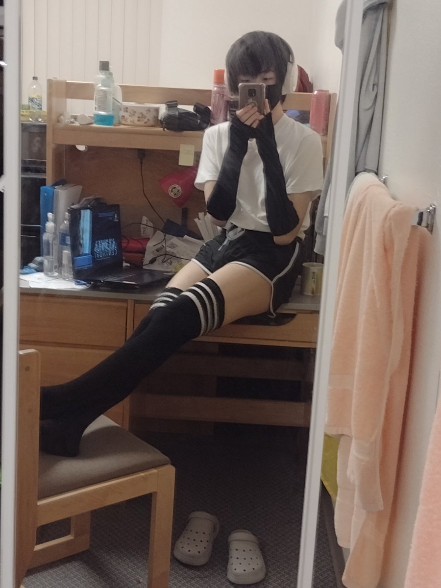 femboy libertarian 🇺🇸🦔 tweet media