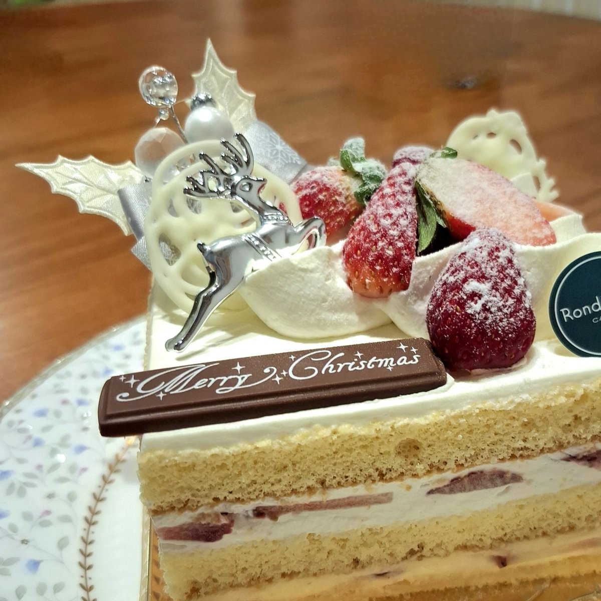 ケーキにﾊﾞﾝﾋﾞﾁｬﾝ乗ってた！