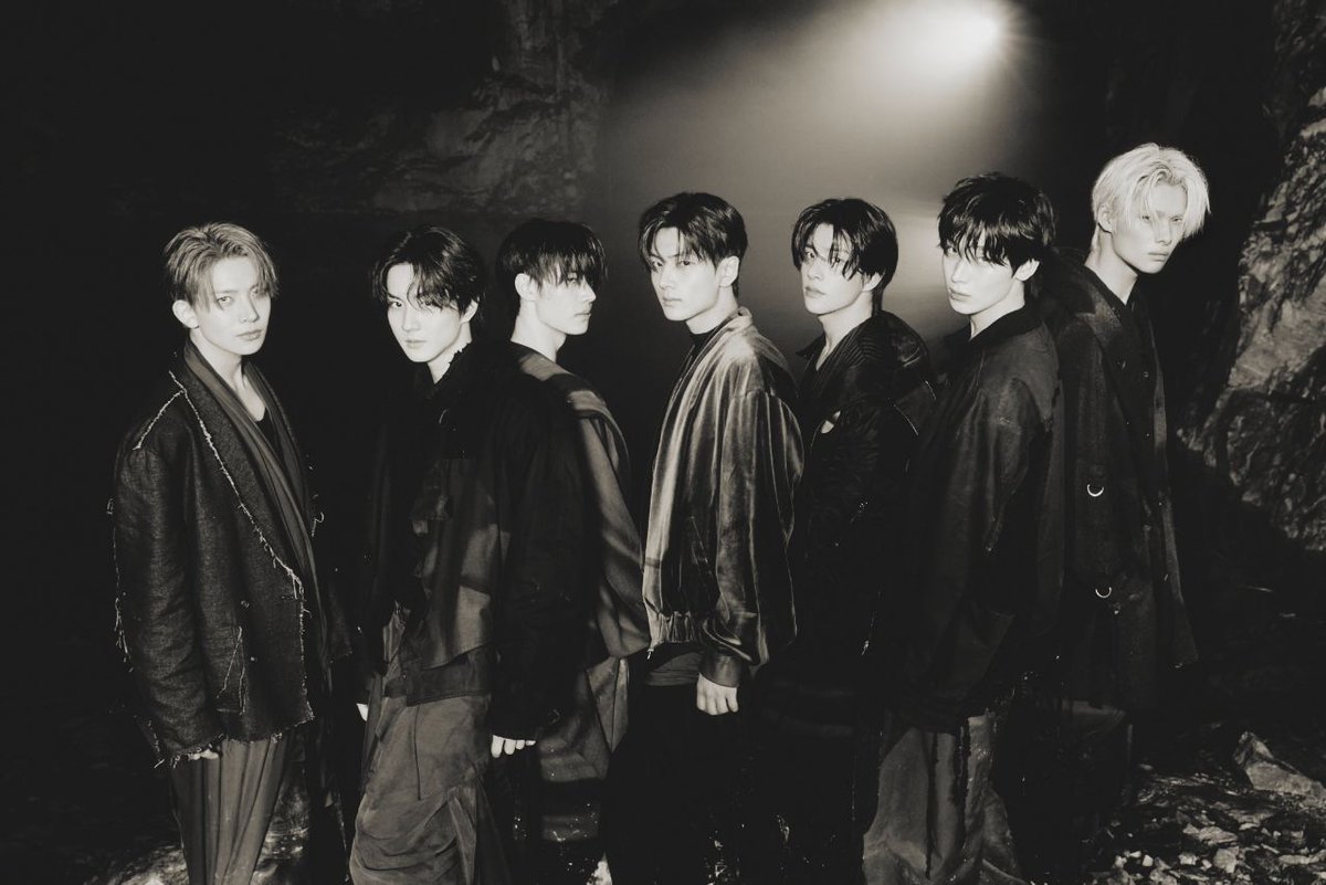 Sunjhoon's tweet image. Still no way back. Desire burns brighter when escape is impossible.