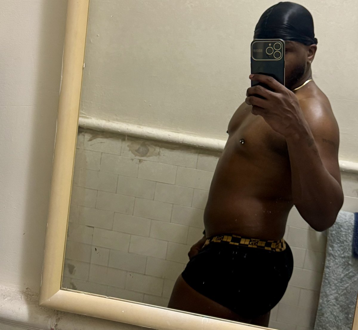 Good morning, I’m not perfect but  I’m happy with who I am!!! 💪🏾😏😘🤎