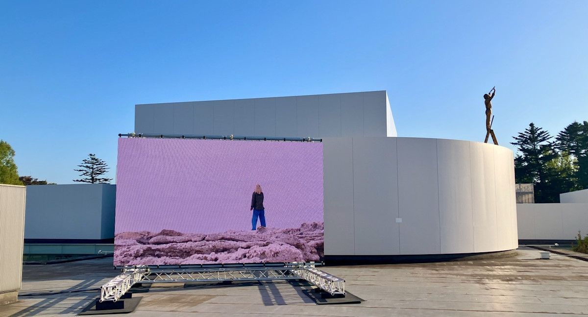 SIDE COREの大規模個展が金沢21世紀美術館で開幕。異なる“道”を多様な