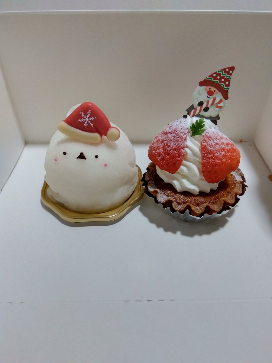 シマエナガ♡苺 私のぶん🥰 シマエナガといちごタルト