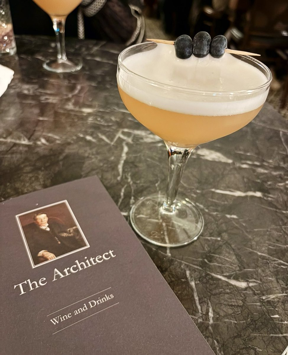 Last trip of the year was Christmas shopping in Bath 🥰🏴󠁧󠁢󠁥󠁮󠁧󠁿 I wish you all a wonderful Christmas and a Happy New Year ❤️ see you all in 2026!